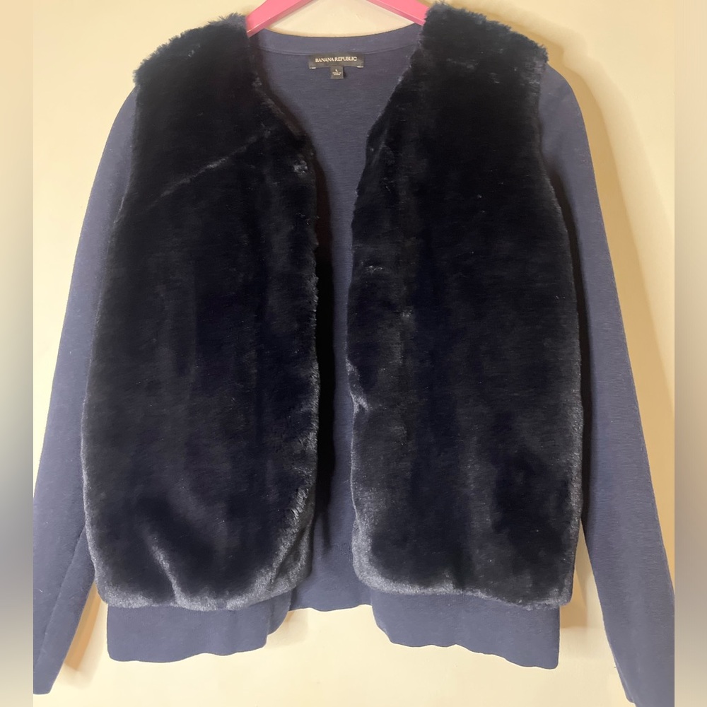 Banana Republic Faux Fur Front Cardigan Sweater Top Navy Blue Womens